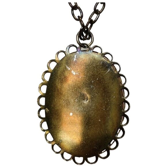 VTG Cameo Woman Sillouette Pendant Brass Necklace 22"  Cottagecore Trendy - Picture 11 of 14